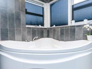 10 person holiday home in Brovst-By Traum