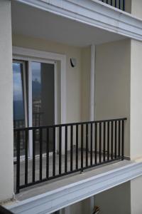 The Minimalist Escape