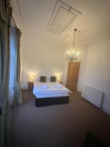 Auld Bank House