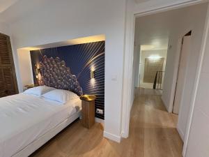 Villa Pinède sea view, close to Cannes