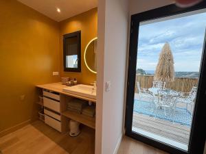 Villa Pinède sea view, close to Cannes