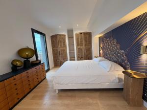 Villa Pinède sea view, close to Cannes