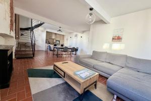 Bright triplex in the heart of La Rochelle