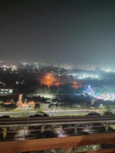 The Skyline Stay luxurious studio nearby Metro and Expo