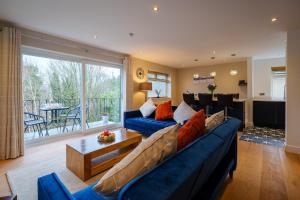 Windermere Luxury Lake View Hideaway, Pet Friendly, Free Parking