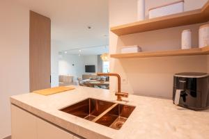 Sensational brand new duplex for 4