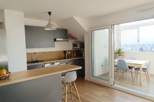 Bright apartment with a view in Cannes