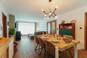 Léopold, gîte citadin au pied des bois!