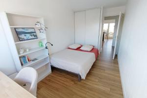 Bright apartment with a view in Cannes