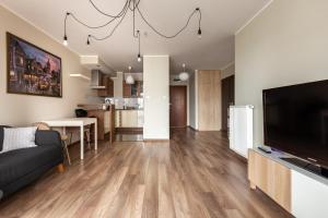 Gdańsk Peaceful Retreat Apartment by BookingHost