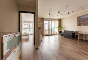 Gdańsk Peaceful Retreat Apartment by BookingHost