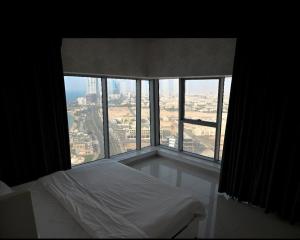 شقة في برج داماك