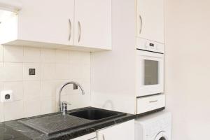 Apartment ideally located in Paris