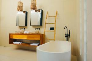 Dzen Green 1 - 2BR Rice Field View Villa in Ubud