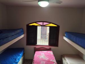 Casa grande em Caraguatatuba bairro Porto Novo 3 dormitórios