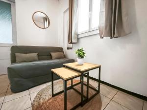 Charmant T2 rénové, Plage, Clim & Parking