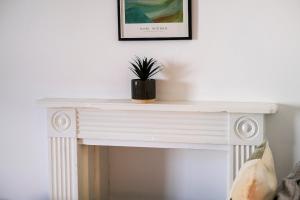 Spacious 2 Bedroom Apartment, Free Parking, WiFi