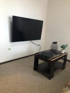 Comfortable and affordable big studio