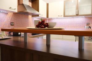 Charming Maisonette In Southern Suburbs