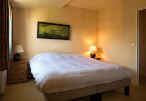 Appart'hotels Residence Hotel Les Ducs De Chevreuse Hebergement, Repas & PDJ : photos des chambres