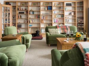 Richmond, Tithebarn St, Keswick