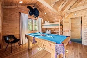 Smoky Mtn Escape - Hot Tub - Game - Loft Views