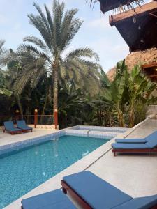 Nomad Inn Tiwi Albir
