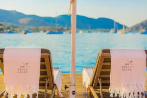 Sup Beach House Room U