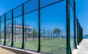 Front Beach Complex with direct access to the beach