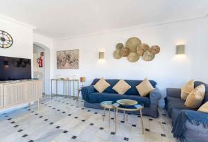 Front Beach Complex with direct access to the beach