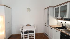 Central Harmony Apartment