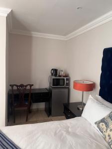 MorningMist Boutique 27 Room 2