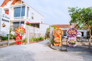 The Mountain Homestay & Cafe