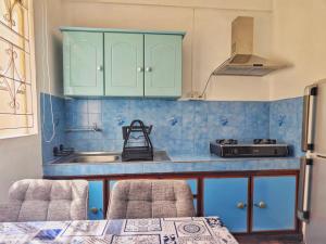 Vintage 90s Port Louis apart near Jeetoo Hospital