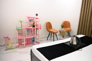 Cyber Farm - Premium 3BR Farm Stay with Curated Experiences