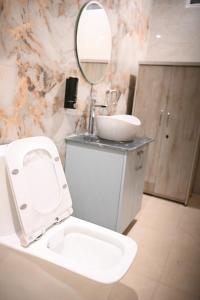 Cyber Farm - Premium 3BR Farm Stay with Curated Experiences