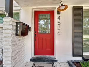 Modern Nest in South Tampa