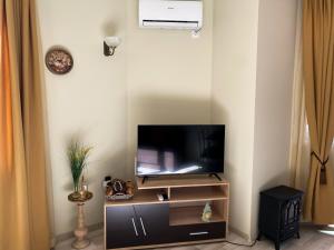 DeLuxe Apartment 2OOm from Gondola