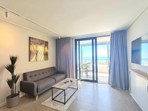 Wavescapes Shoreline Stay