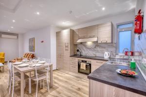 Modern 2 Bedroom Apartment in the Heart of Sliema