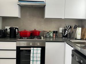Modern minimalist retreat - Near Fourways Mall