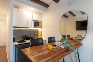 Sunshine Studios Portside Gothic