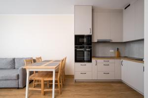 Bemowo Pleasant Apartment by BookingHost