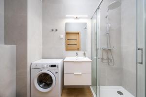 Bemowo Pleasant Apartment by BookingHost