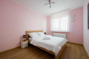 Bemowo Pleasant Apartment by BookingHost