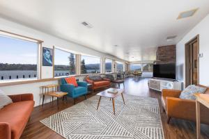 Inventors Cottage 30 Night Minimum