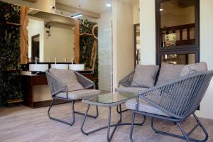 Meiyi Hot Spring Resort