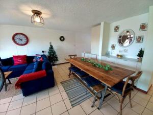 Auror Blum by the Beach