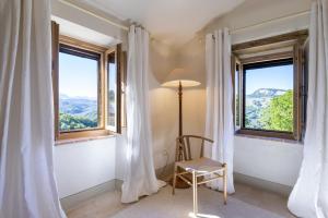 CASALE LA CASCINA 8, Emma Villas