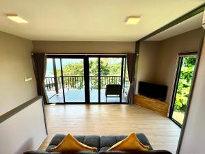 HIP Seaview Resort @ Phi Phi